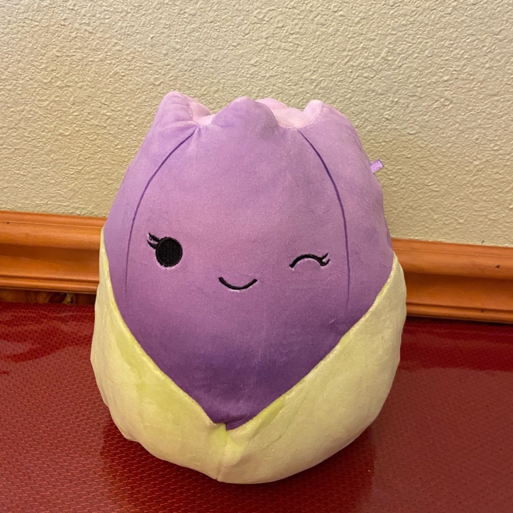 Squishmallow Jackie the tulip